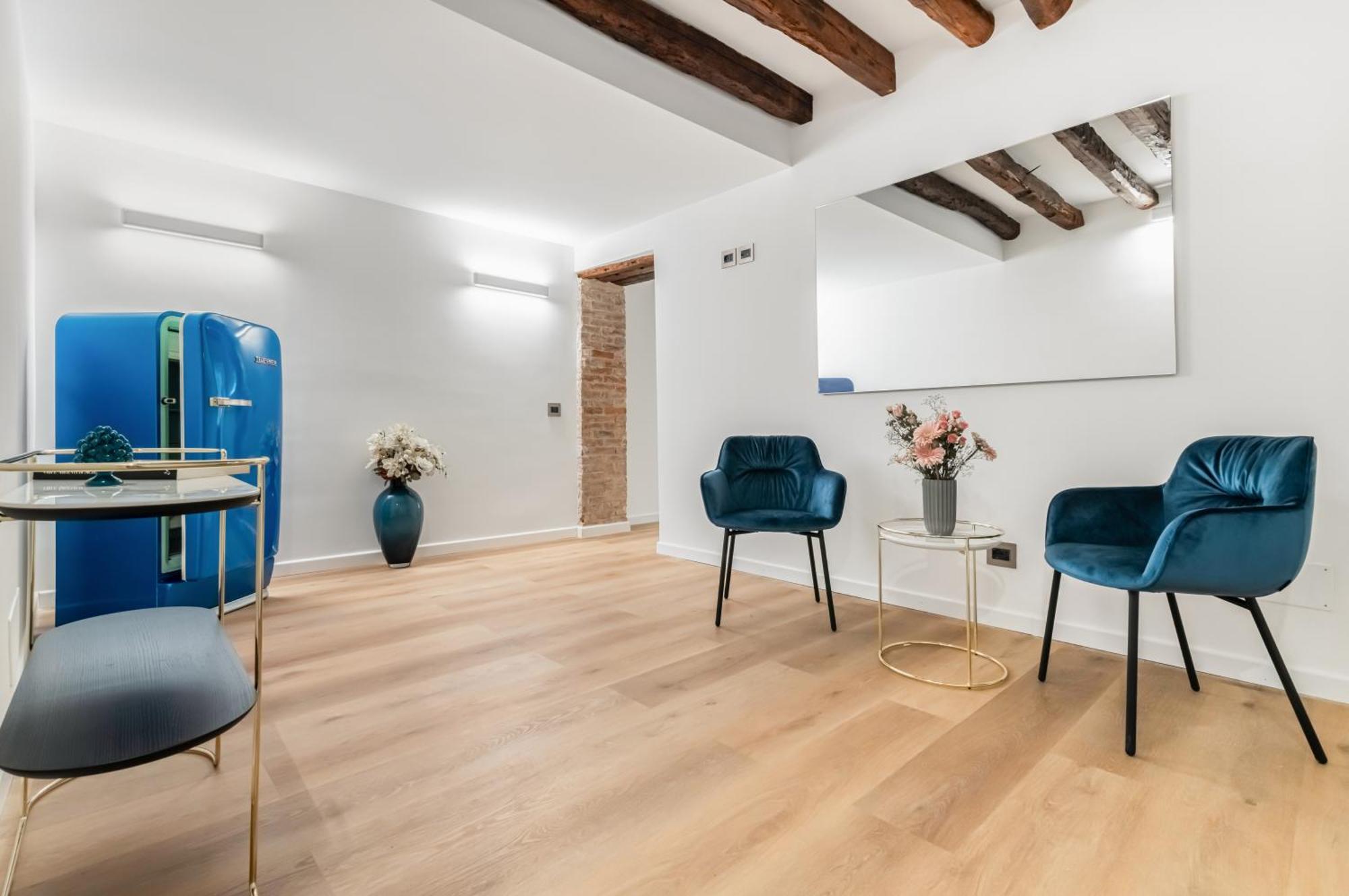 Piazza Indipendenza Loft & Rooms パレルモ エクステリア 写真