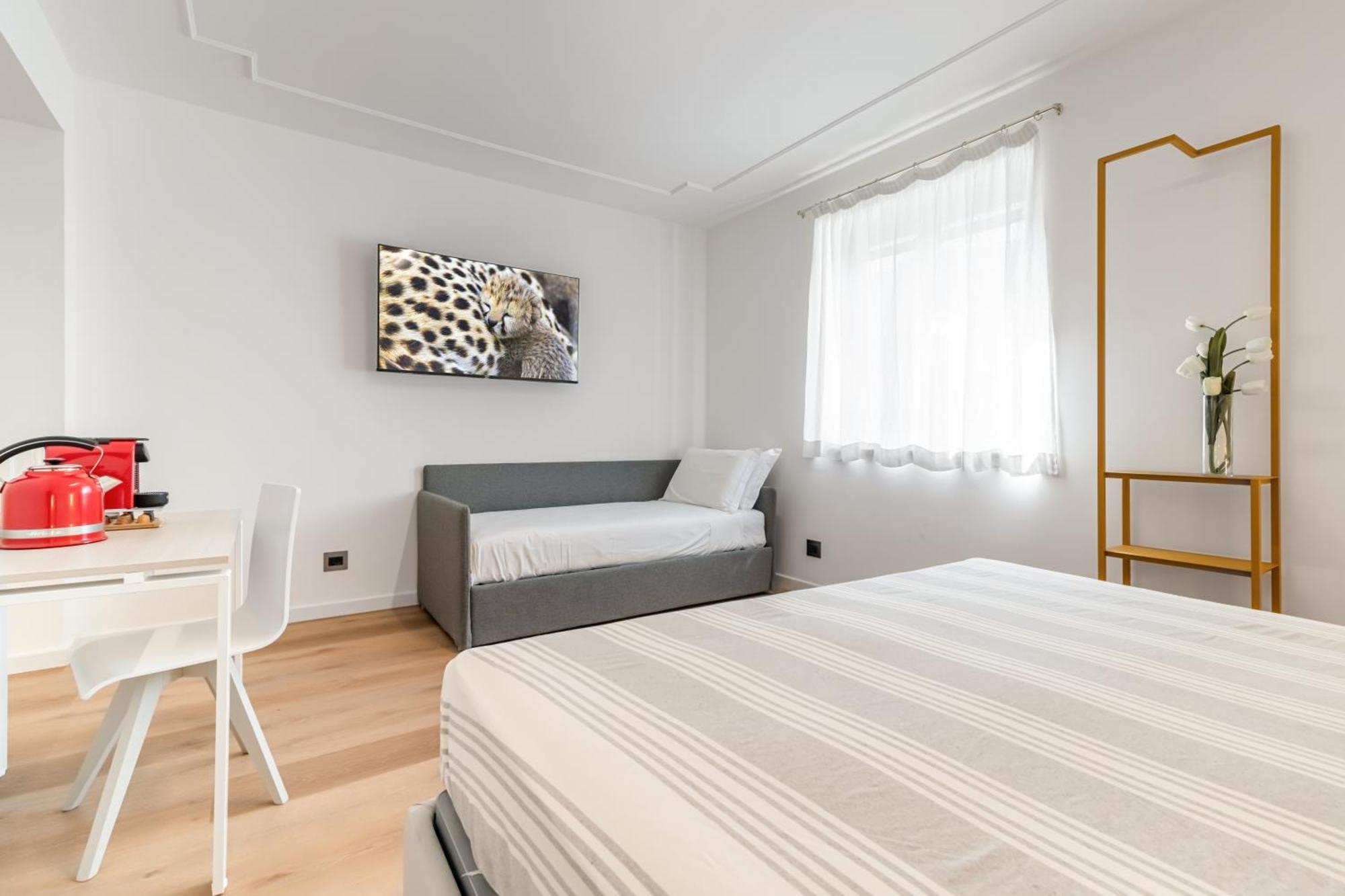 Piazza Indipendenza Loft & Rooms パレルモ エクステリア 写真